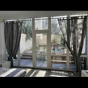 https://sans-souci.brusselshotelsbook.com